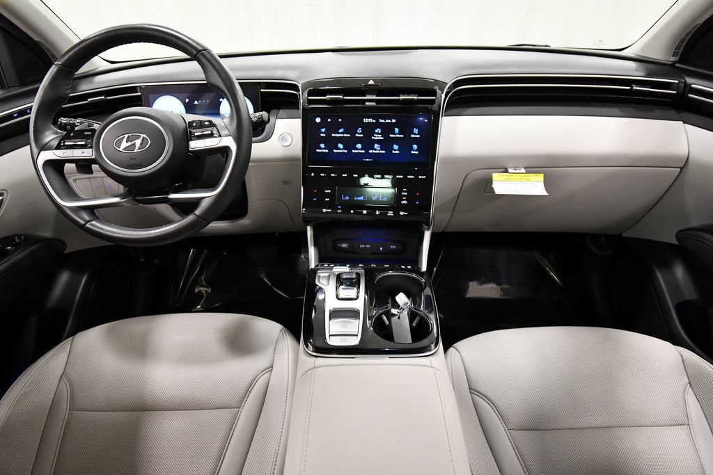 Used 2023 Hyundai Tucson Limited AWD/4WD image 3
