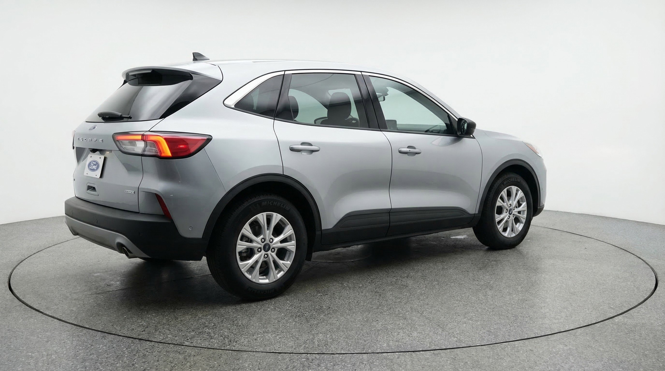 Used 2024 Ford Escape Active image 9