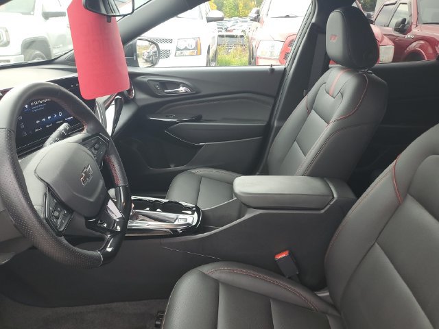 Used 2025 Chevrolet Trax RS w/ Driver Confidence Package FWD image 11
