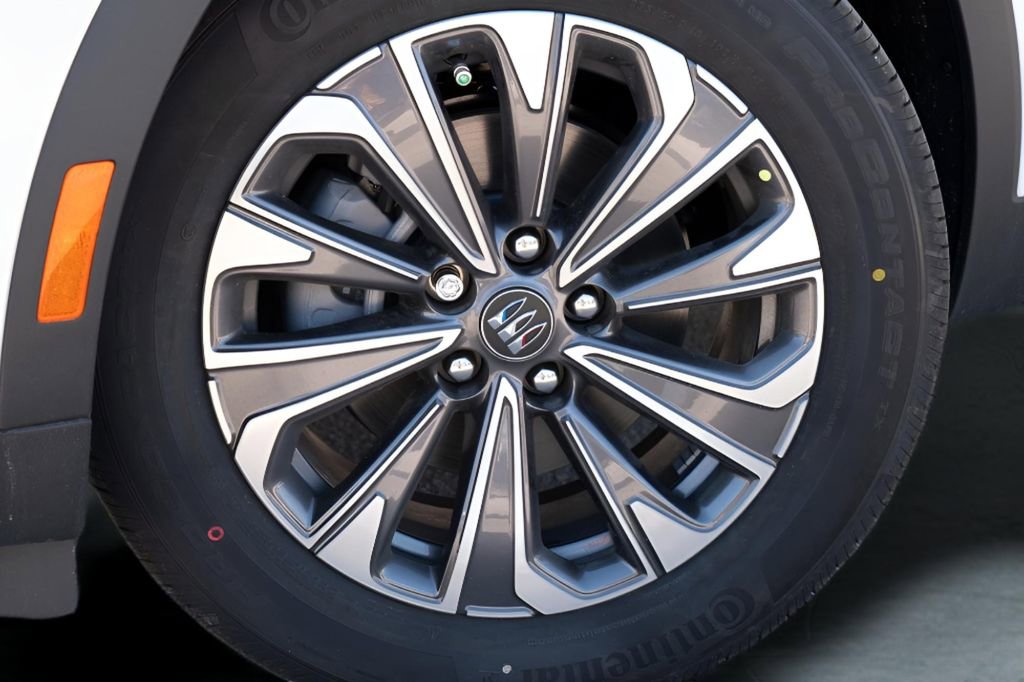 New 2026 Buick Envision Preferred image 2