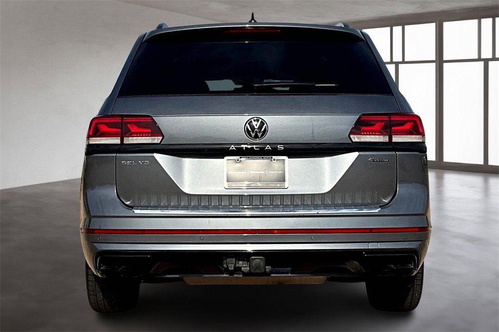 Used 2023 Volkswagen Atlas SEL R-Line image 4