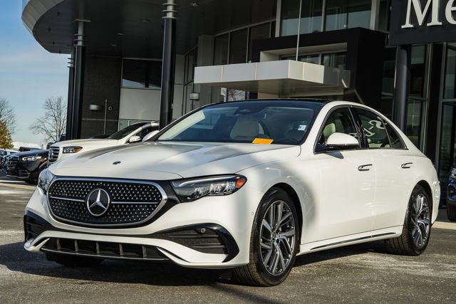 Certified 2025 Mercedes-Benz E 350 4MATIC Sedan image 3