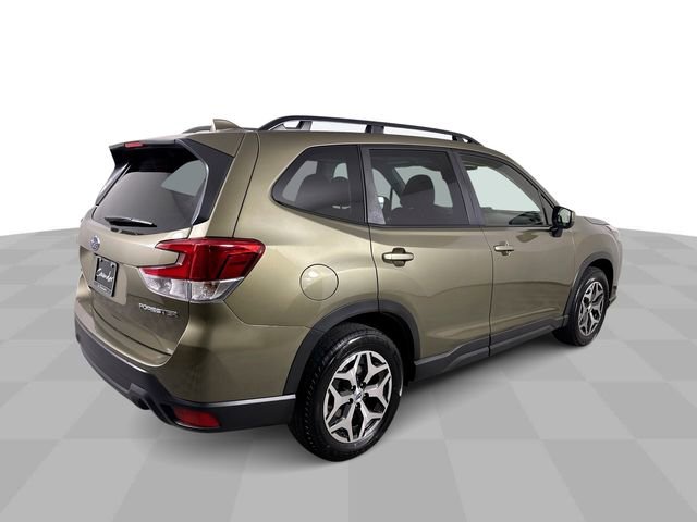 Used 2023 Subaru Forester Premium image 8
