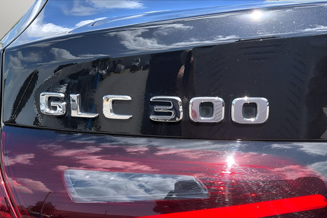 Certified 2026 Mercedes-Benz GLC 300 4MATIC image 33