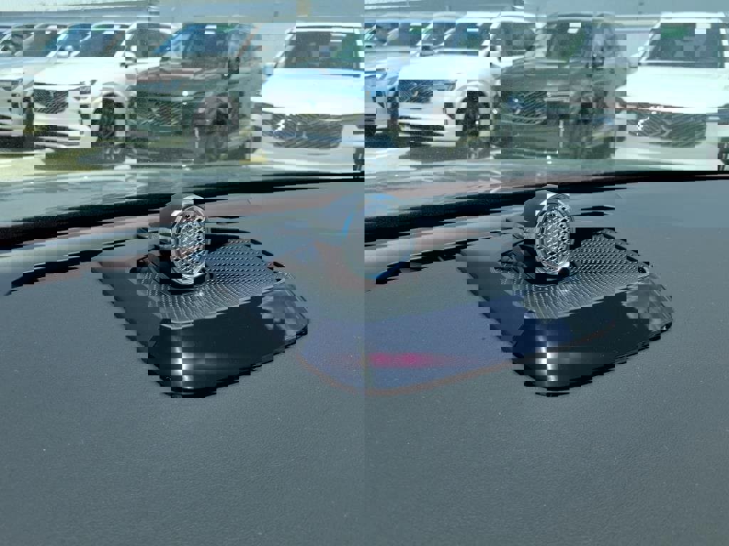 Used 2025 Volvo EX90 Ultra image 15