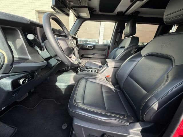 Used 2025 Ford Bronco Badlands image 22