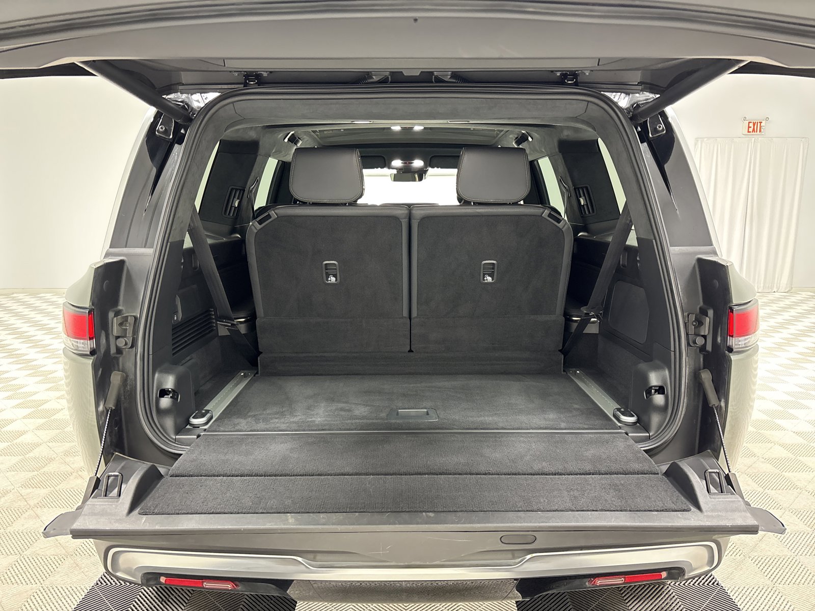 Used 2022 Rivian R1S Launch Edition image 15