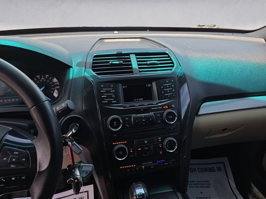 Used 2016 Ford Explorer FWD image 11