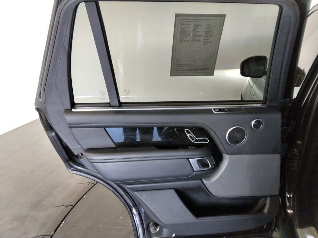 Used 2020 Land Rover Range Rover Long Wheelbase HSE image 39
