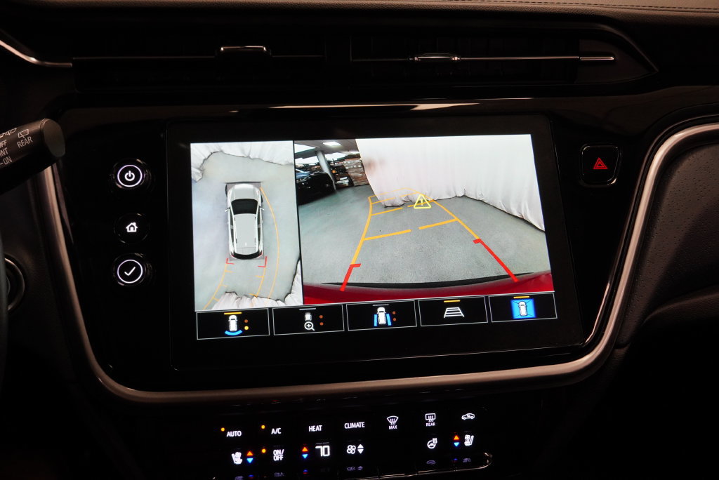 Certified 2023 Chevrolet Bolt EUV Premier FWD image 26