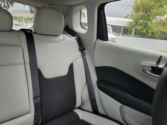 Used 2018 Jeep Compass Latitude w/ Popular Equipment Group FWD image 14
