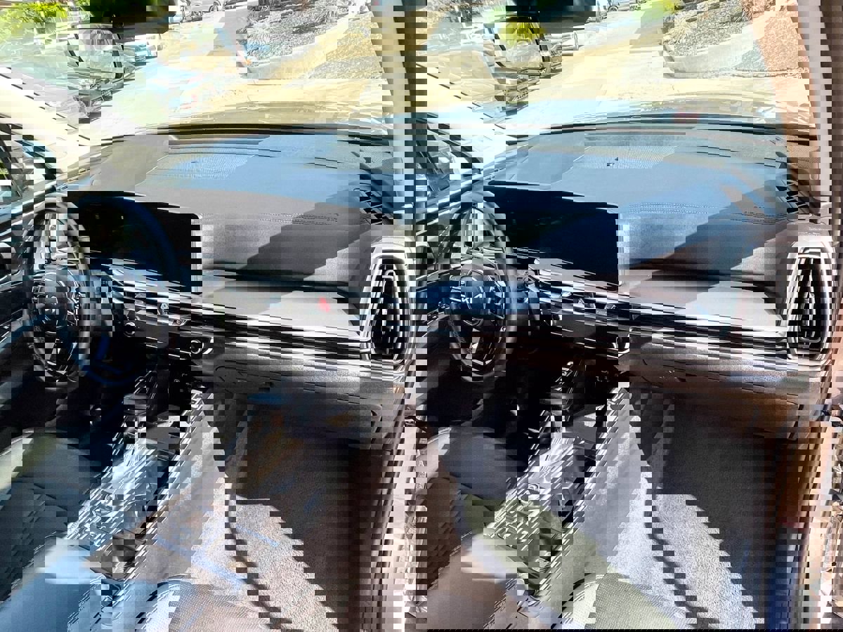 Used 2024 Kia Sorento S w/ Panoramic Sunroof Package image 9