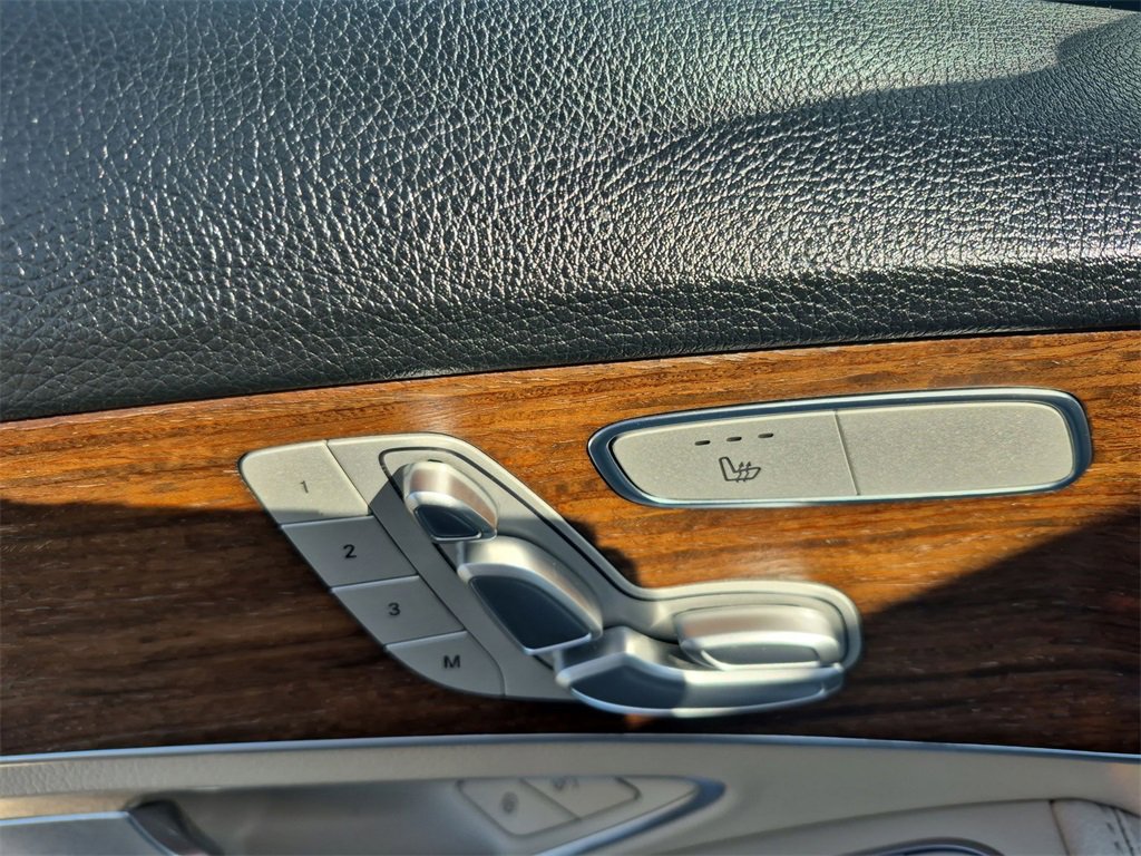 Used 2021 Mercedes-Benz C 300 4MATIC Sedan image 19