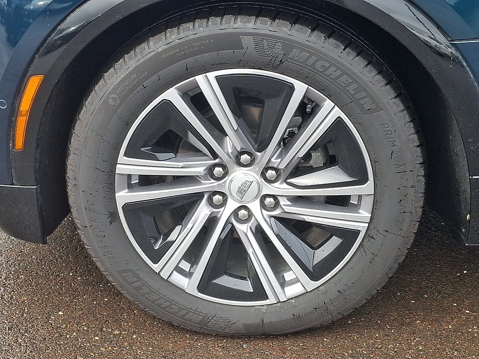 Certified 2024 Cadillac Lyriq Luxury AWD/4WD image 8