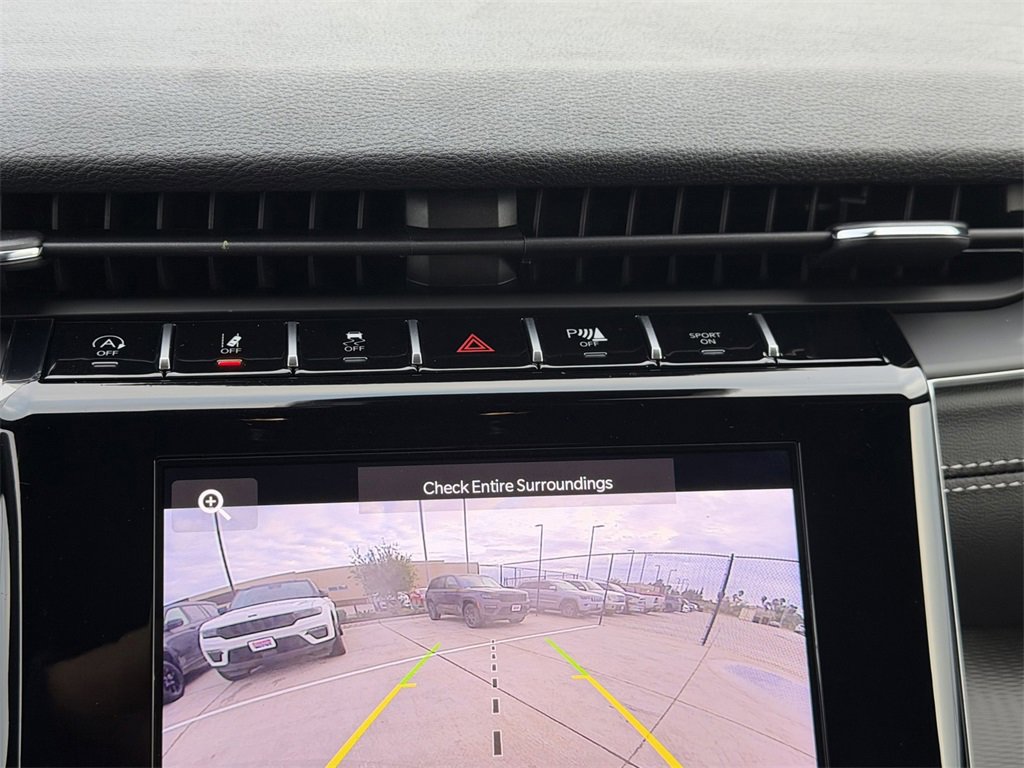 New 2025 Jeep Grand Cherokee L Laredo image 14