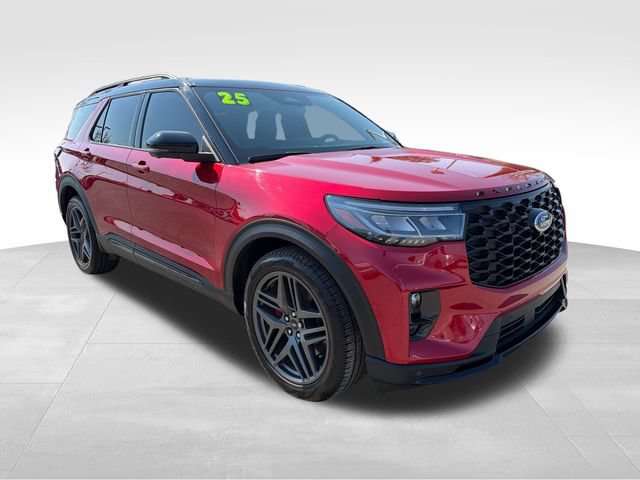 Used 2025 Ford Explorer ST AWD/4WD image 1