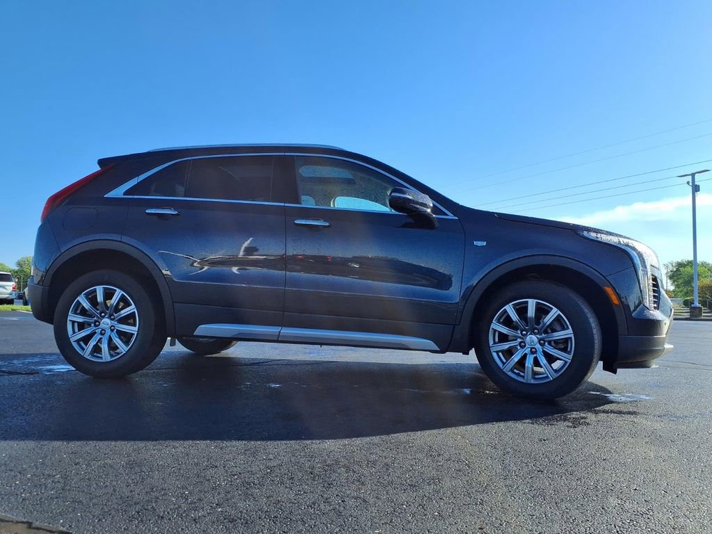 Used 2023 Cadillac XT4 Premium Luxury w/ Cold Weather Package AWD/4WD image 37