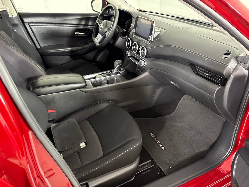 Used 2024 Nissan Sentra SV FWD image 18