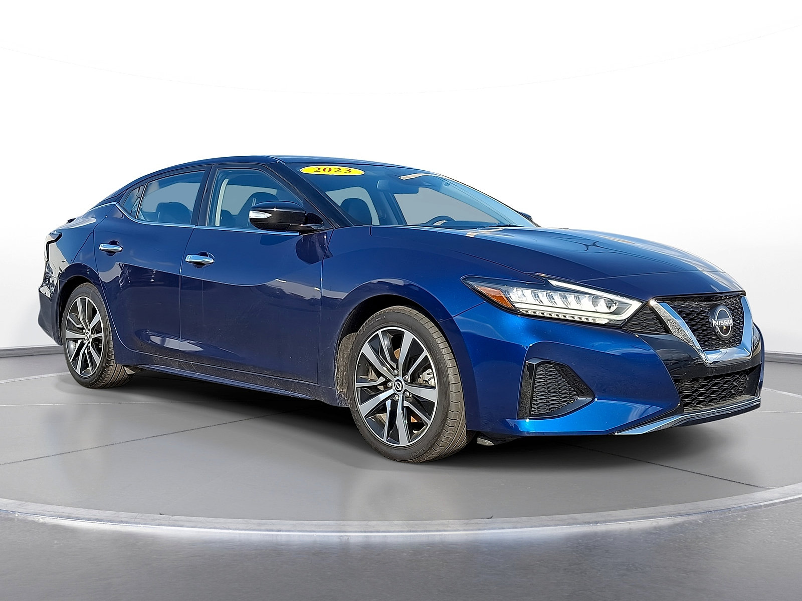 Used 2023 Nissan Maxima SV w/ Floor Mat Group
