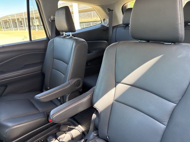 Used 2021 Honda Pilot Touring image 9