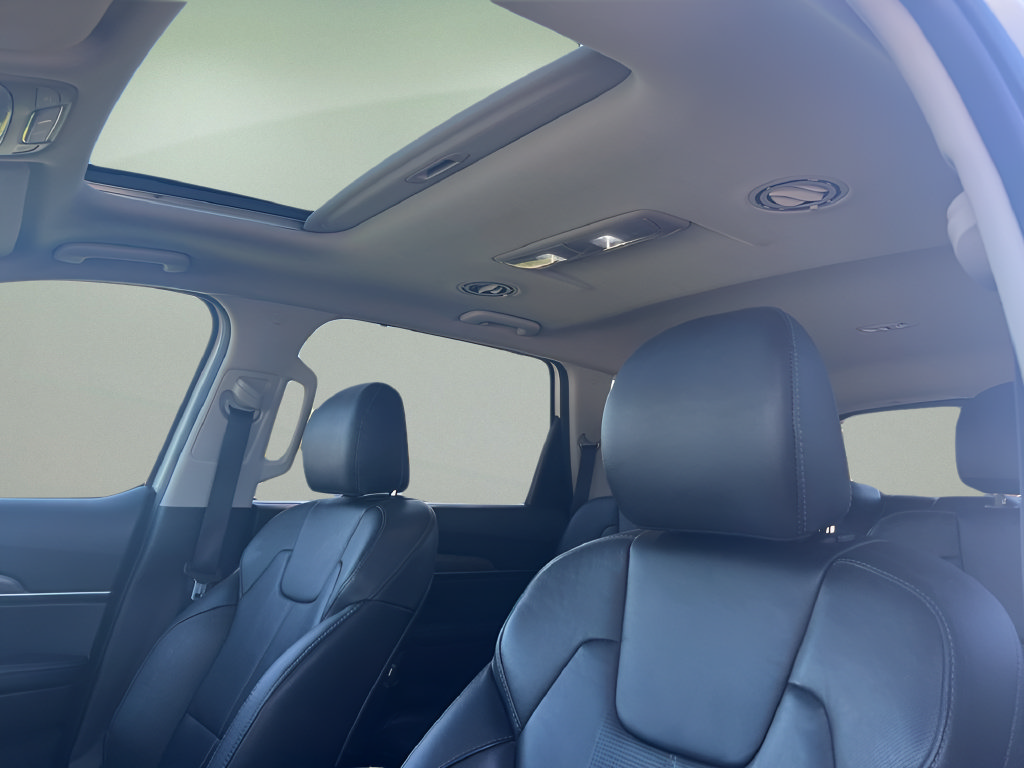 Used 2020 Kia Telluride EX w/ EX Premium Package AWD/4WD image 16