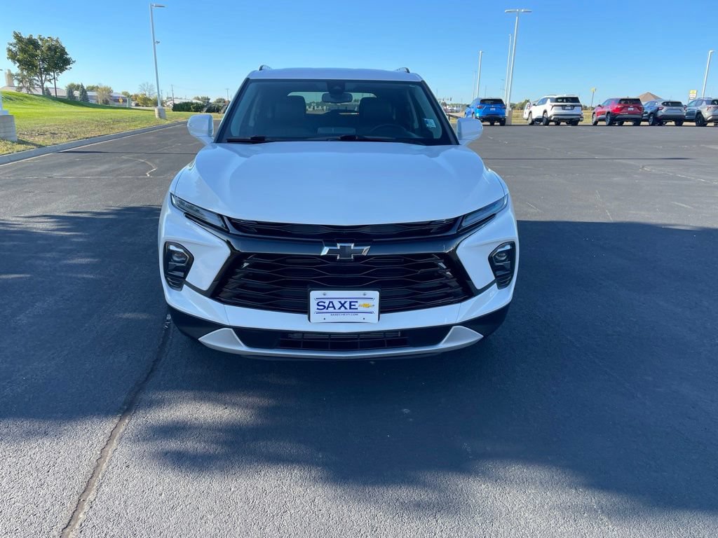 Used 2023 Chevrolet Blazer LT w/ LPO, Black Sport Package AWD/4WD image 8