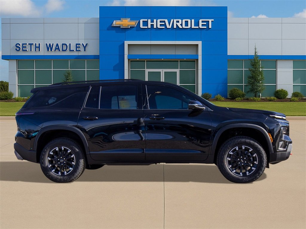 New 2026 Chevrolet Traverse Z71 w/ Enhanced Driving Package image 8