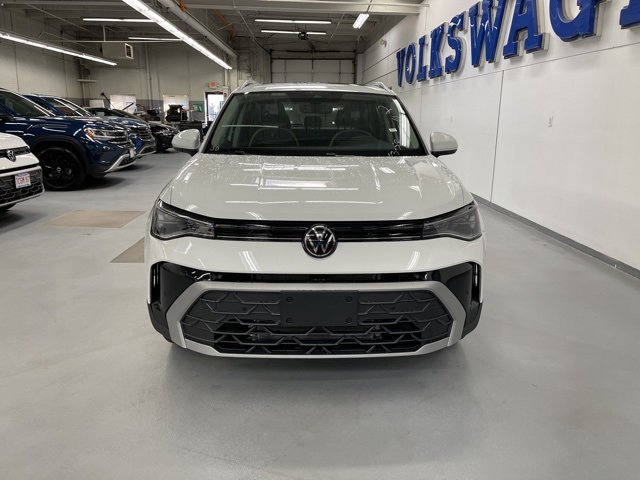 New 2026 Volkswagen Taos SE image 6