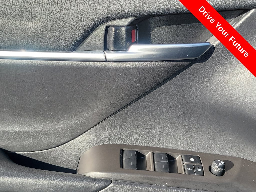Used 2023 Toyota Camry SE FWD image 15