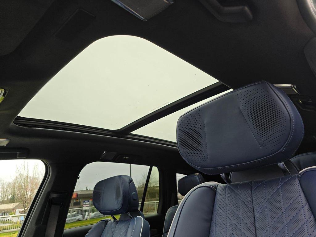 New 2026 Cadillac Vistiq Premium Luxury image 25