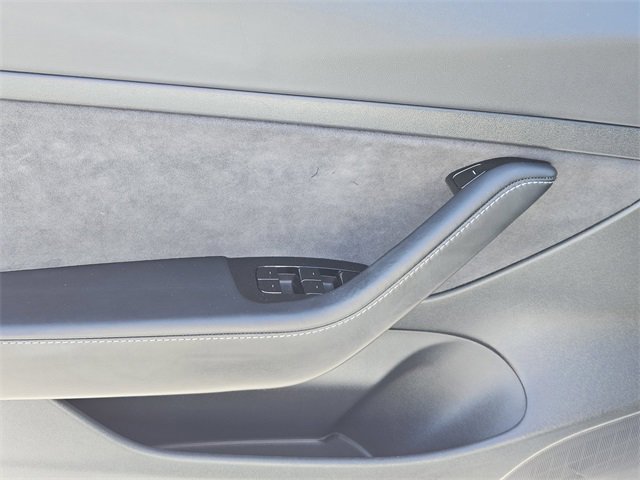Used 2020 Tesla Model 3 Standard Range Plus image 21
