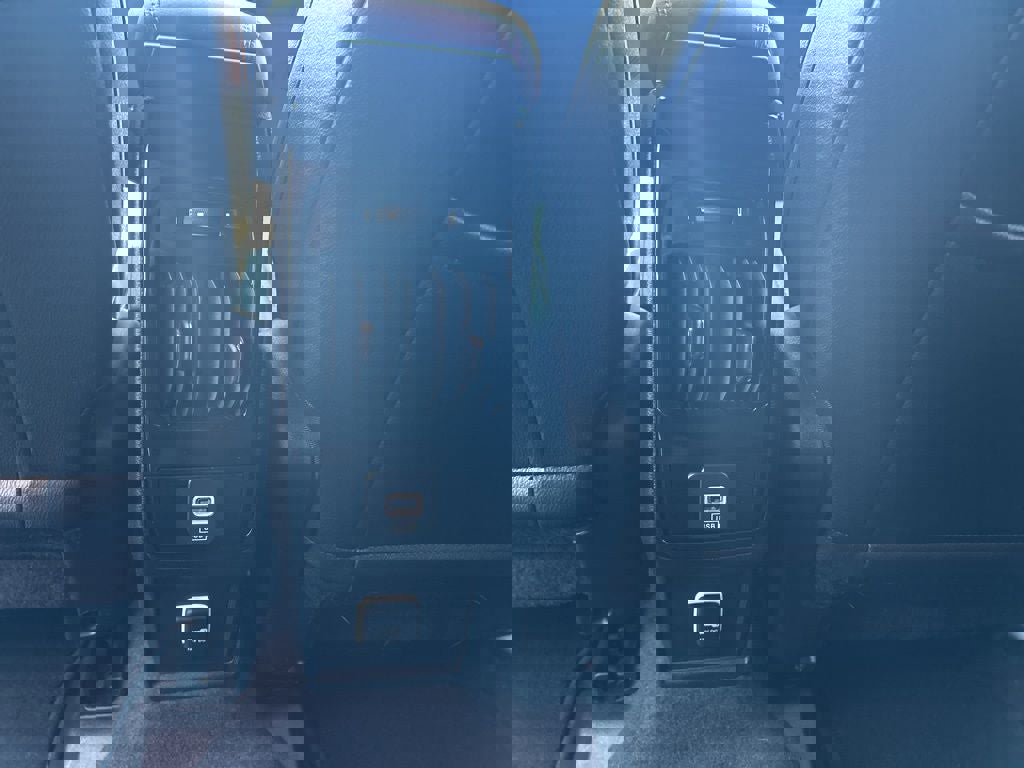 Used 2024 Jeep Compass Limited image 18