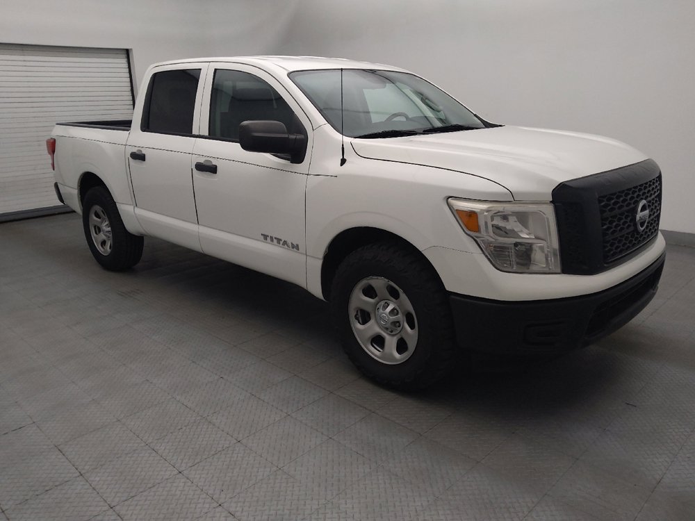 Used 2017 Nissan Titan S AWD/4WD image 11