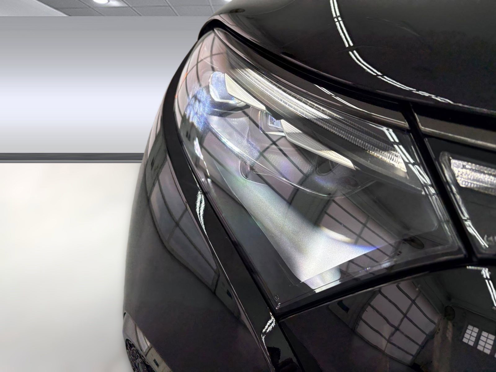 Certified 2024 Mercedes-Benz Maybach EQS 680 4MATIC image 9