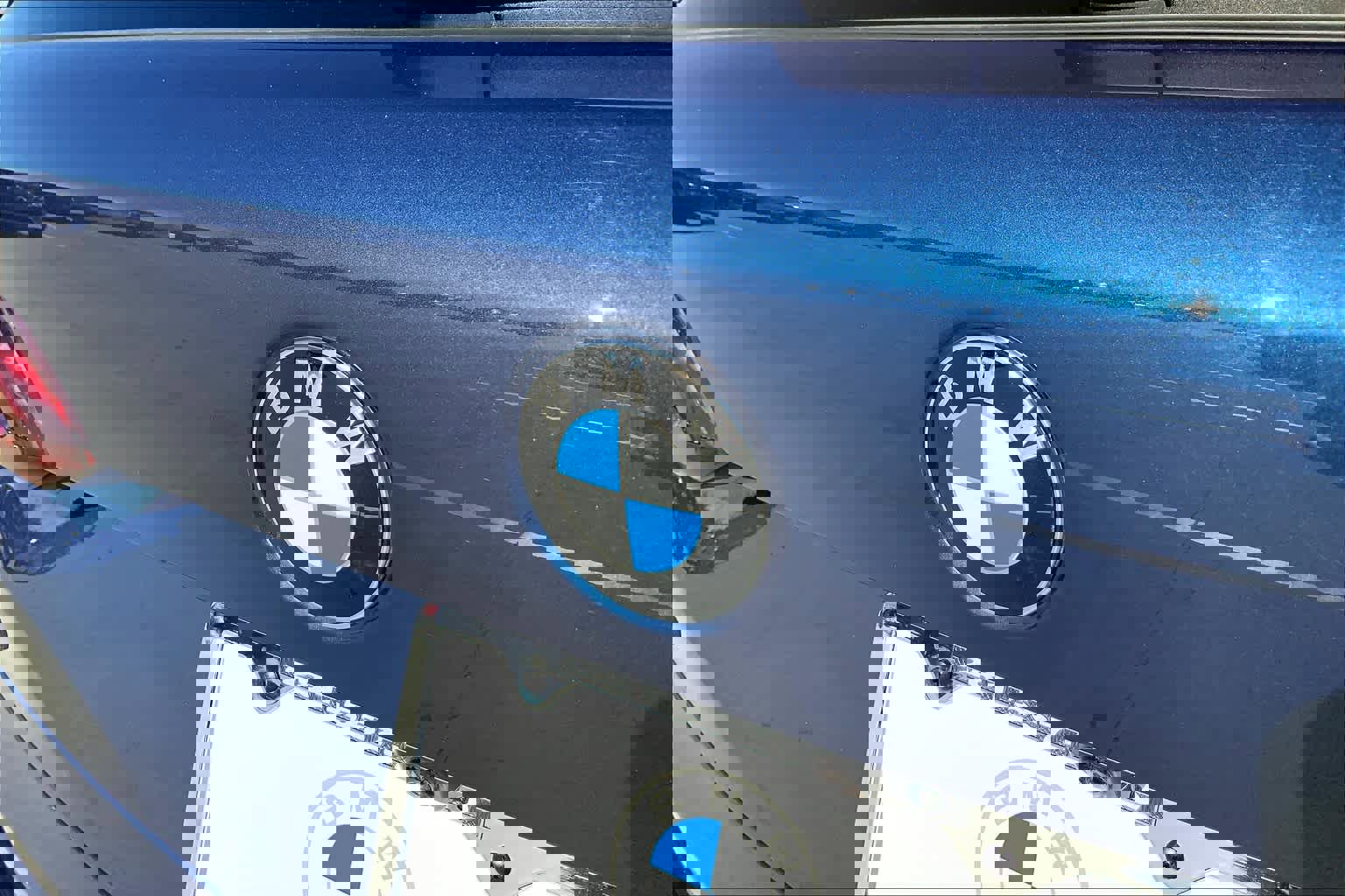 Used 2021 BMW X5 M50i w/ Executive Package image 60