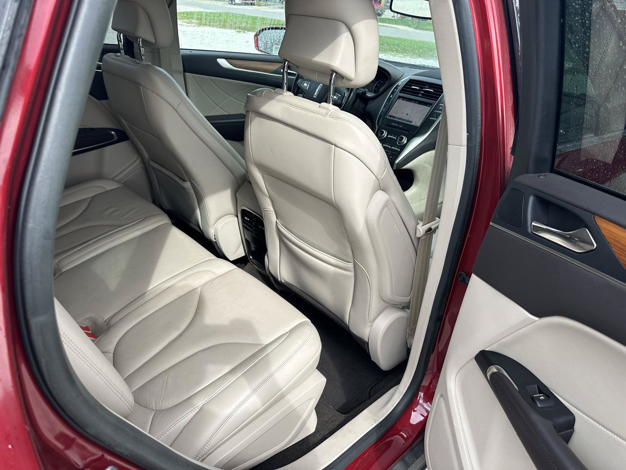 Used 2019 Lincoln MKC Select w/ Select Plus Package FWD image 27