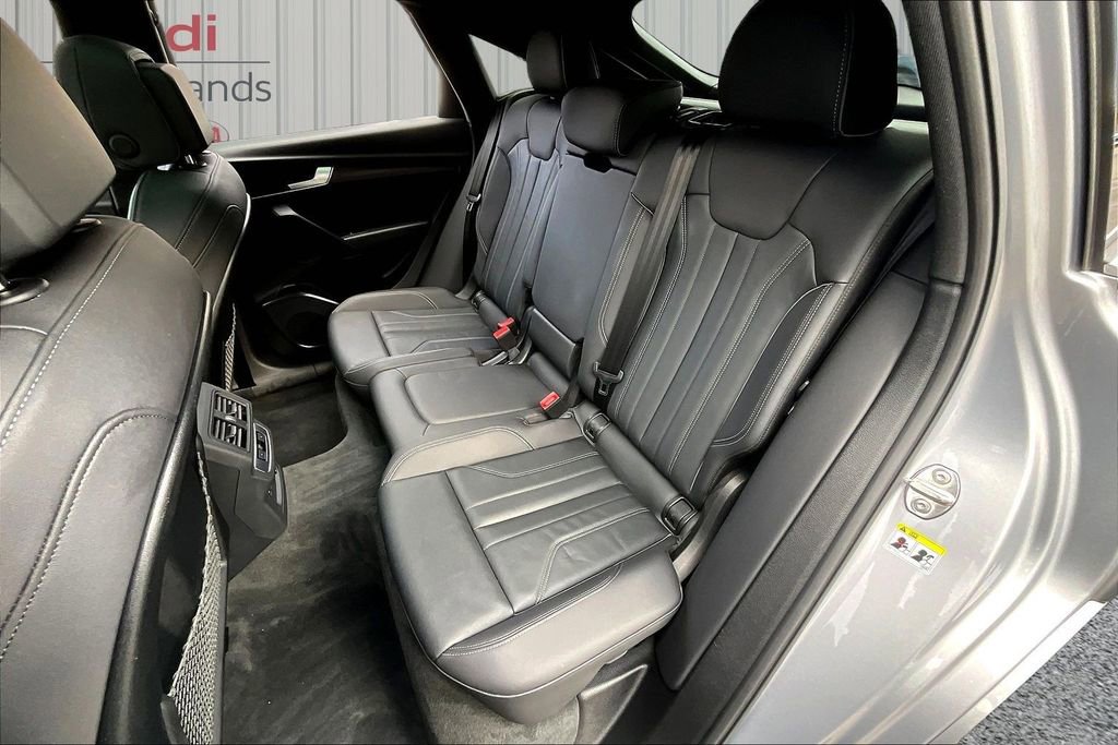 Used 2023 Audi Q5 2.0T Premium w/ Convenience Package image 22