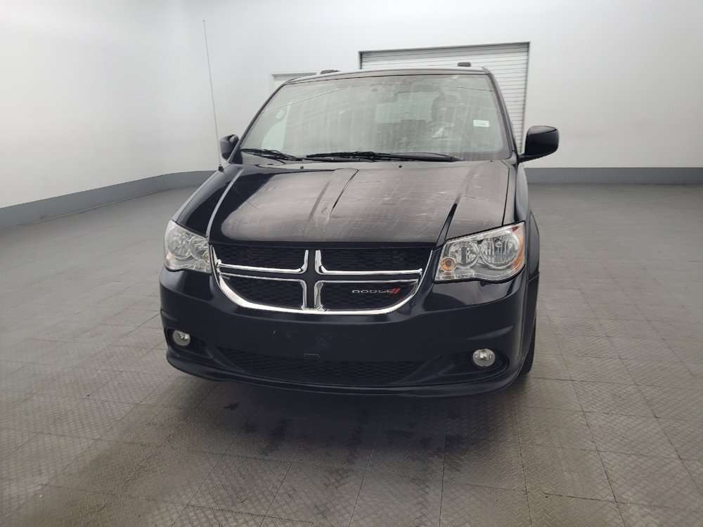 Used 2017 Dodge Grand Caravan SXT image 15