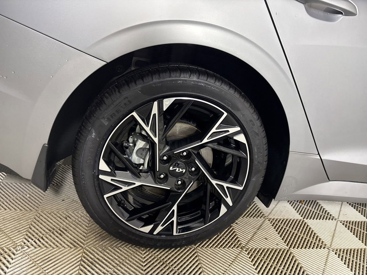 Used 2025 Kia K5 GT-Line image 31