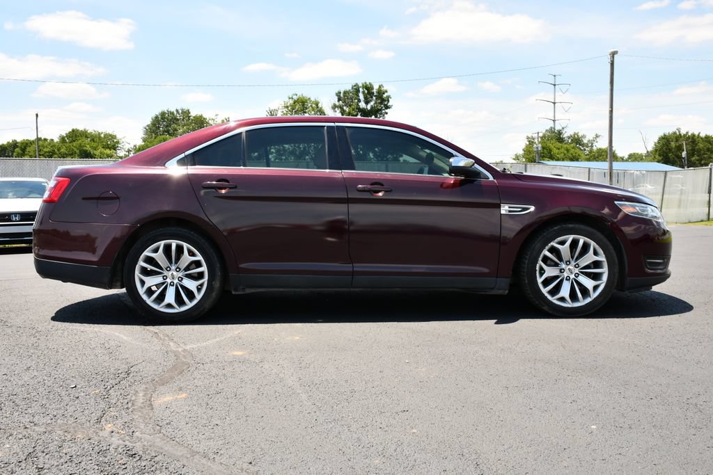 Used 2019 Ford Taurus Limited FWD image 8
