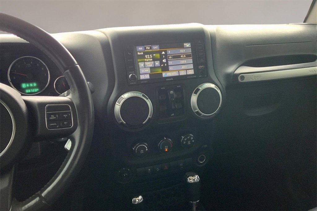 Used 2016 Jeep Wrangler Unlimited Sahara w/ Dual Top Group image 6