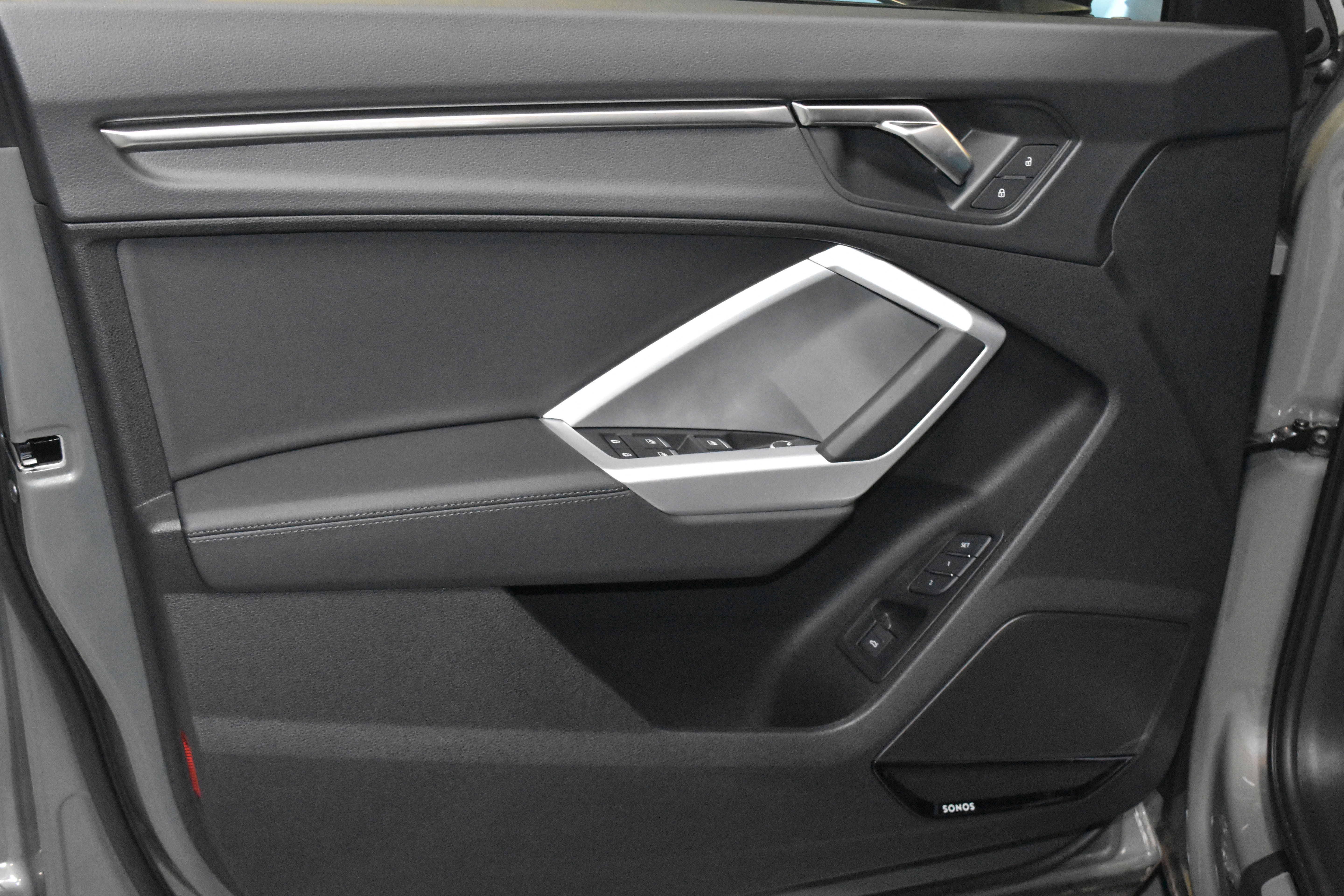 New 2025 Audi Q3 2.0T Premium image 3