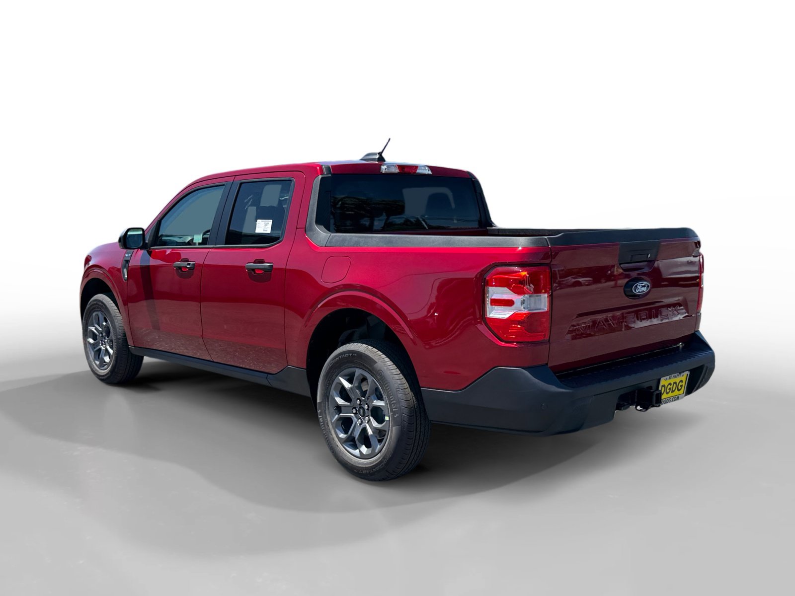 New 2026 Ford Maverick XLT w/ XLT Luxury Package FWD image 3