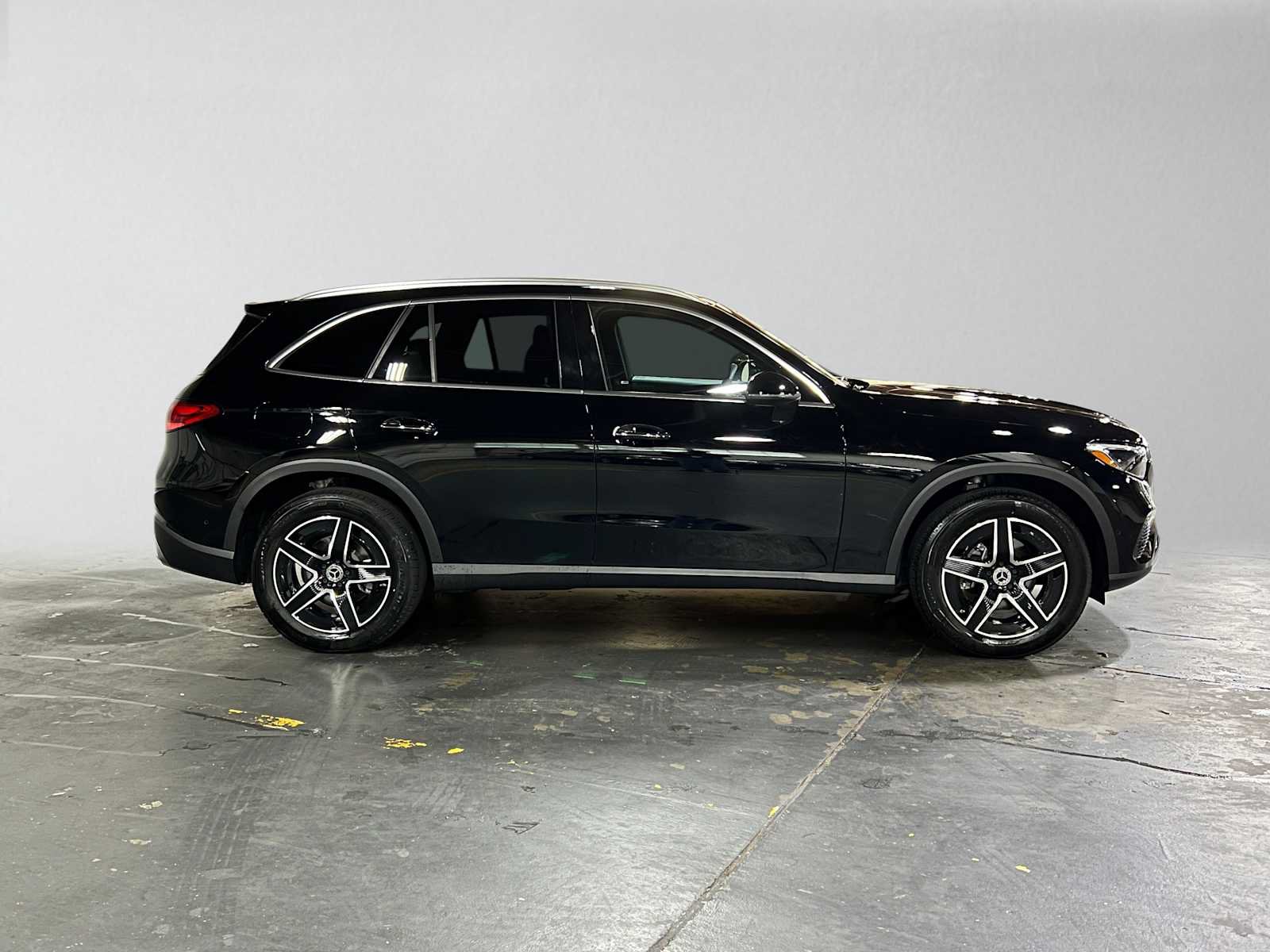 Certified 2026 Mercedes-Benz GLC 300 4MATIC image 2