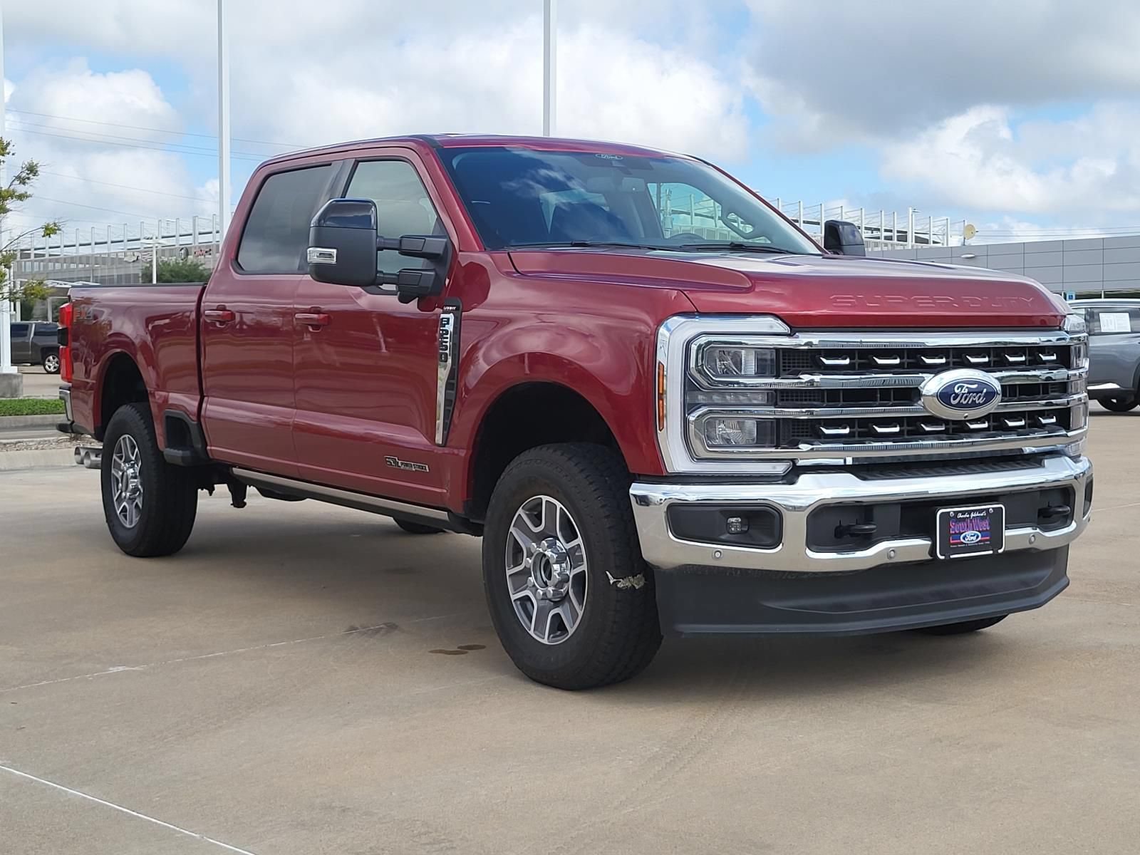 Used 2025 Ford F250 Lariat w/ Lariat Ultimate Package AWD/4WD video 3