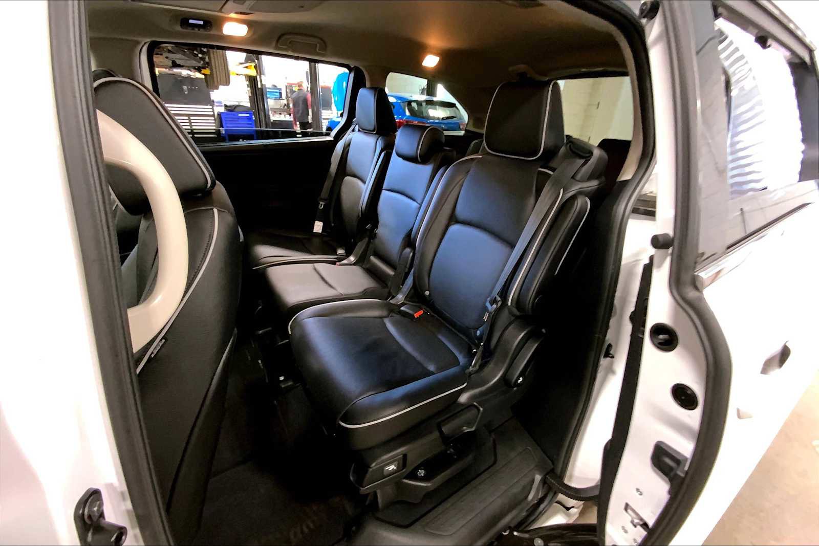 Used 2026 Honda Odyssey Elite image 20