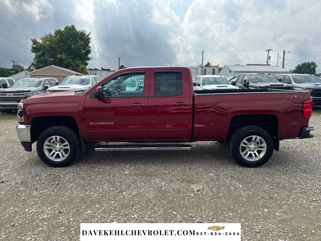 Used 2018 Chevrolet Silverado 1500 LT w/ All Star Edition AWD/4WD image 3