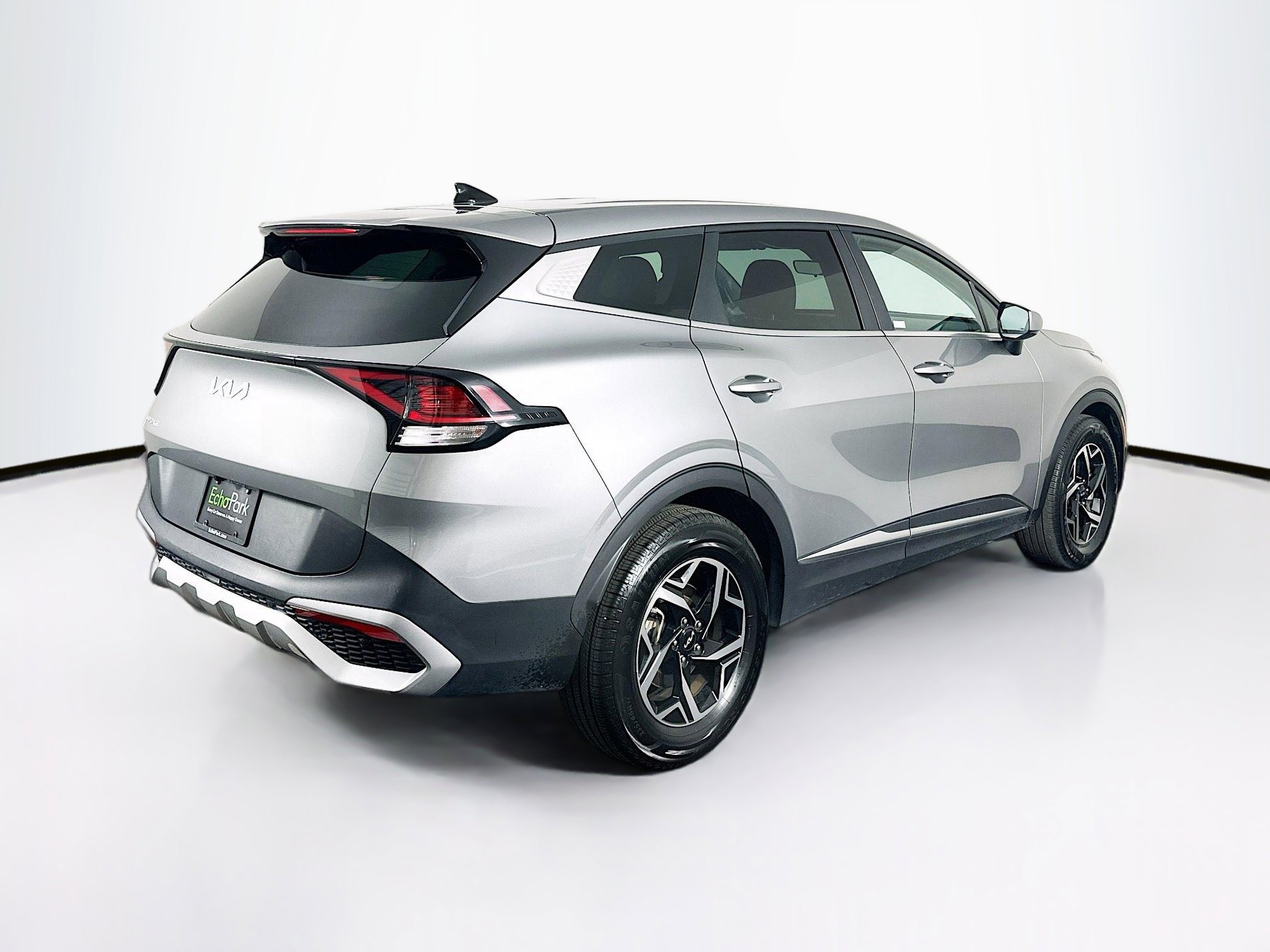 Used 2024 Kia Sportage LX image 9