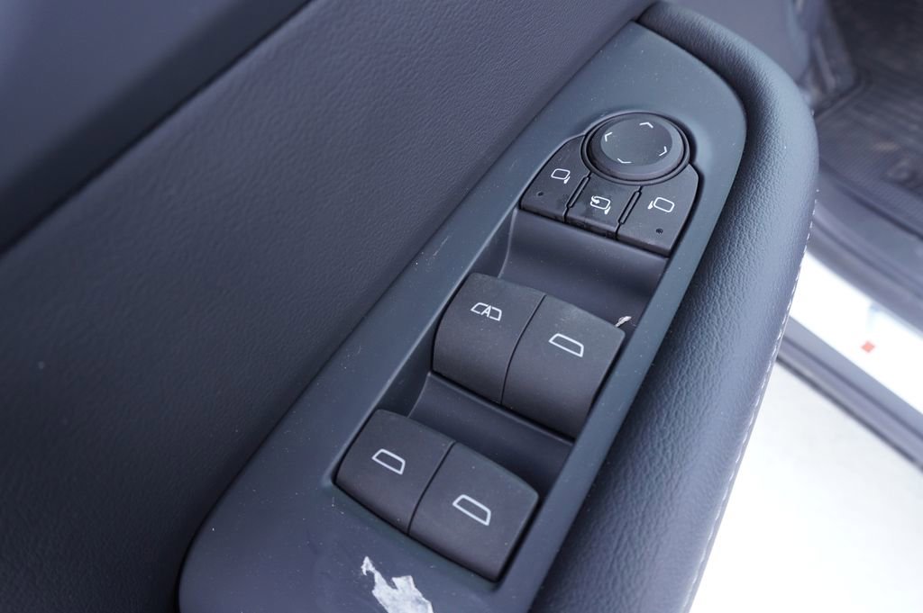 New 2025 Buick Enclave Preferred w/ Power Package image 15