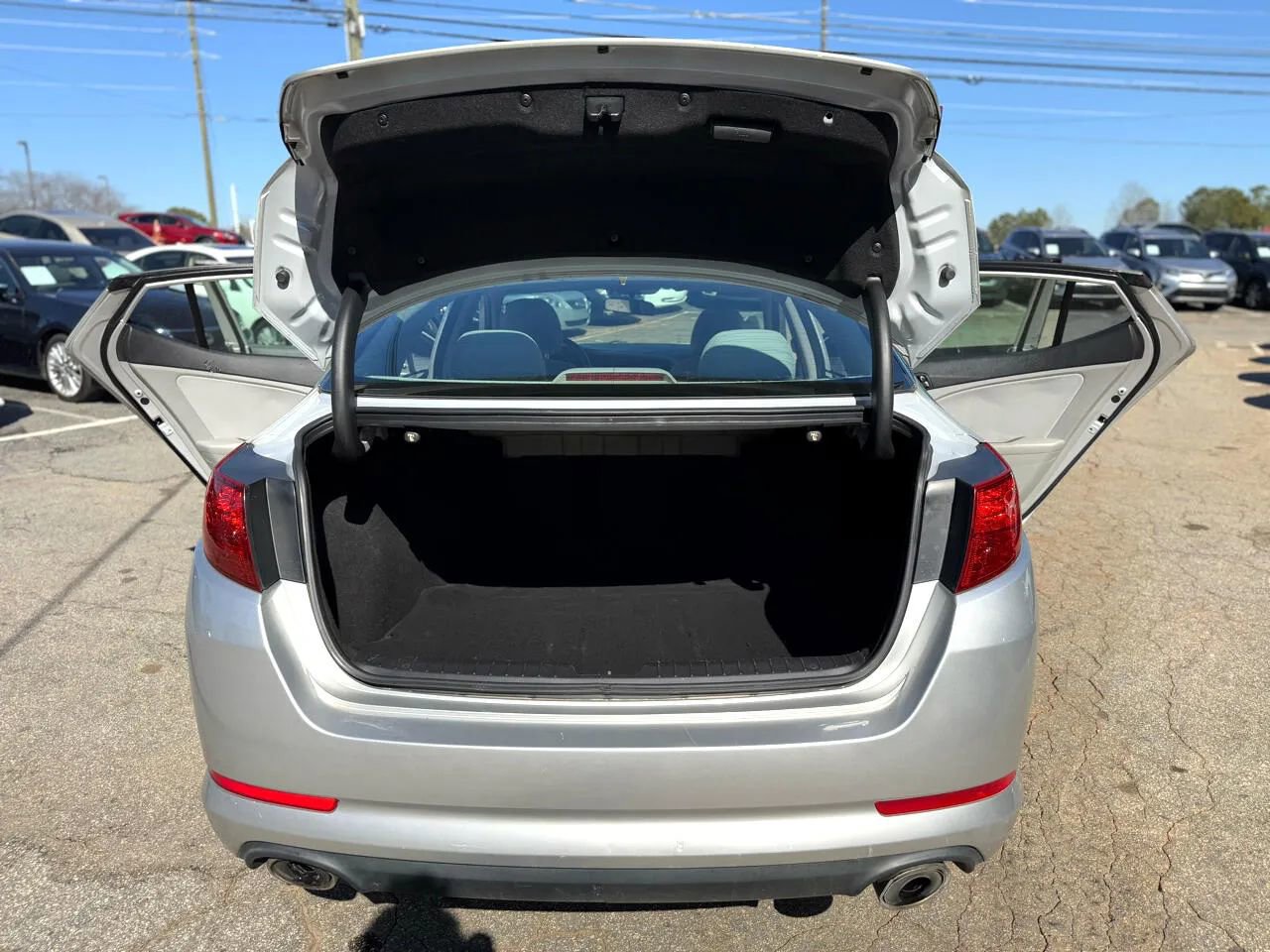 Used 2013 Kia Optima LX image 25